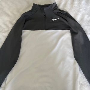 Nike Pullover